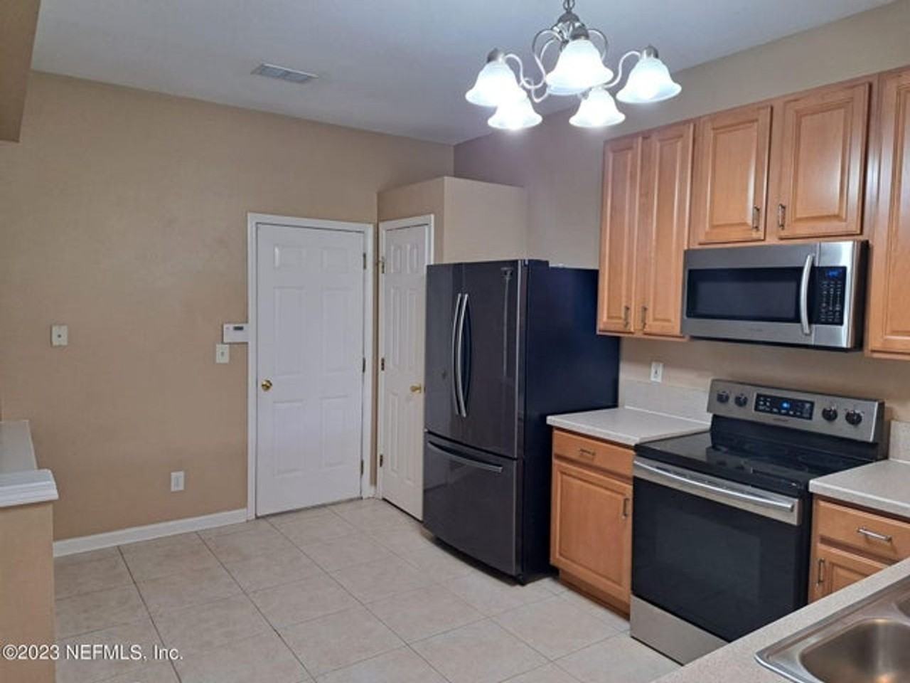 7540 Red Crane Ln - Photo 5 of 14