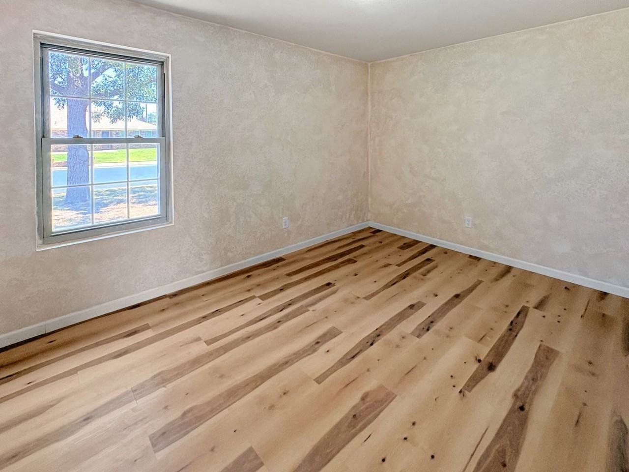 3521 Camino Real - Photo 6 of 11
