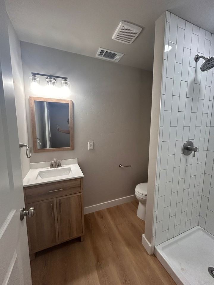 13213 9th Ave - Photo 7 of 15