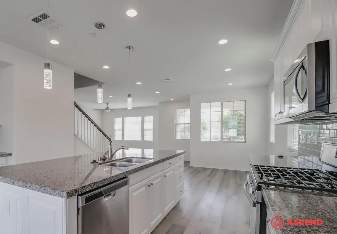 11610 Campus Park Dr - Photo 6 of 27
