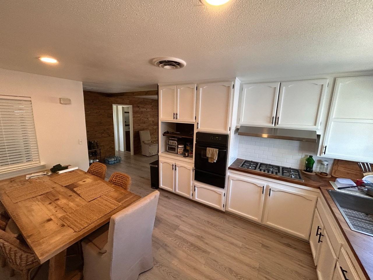 25 Linda Ln - Photo 4 of 16