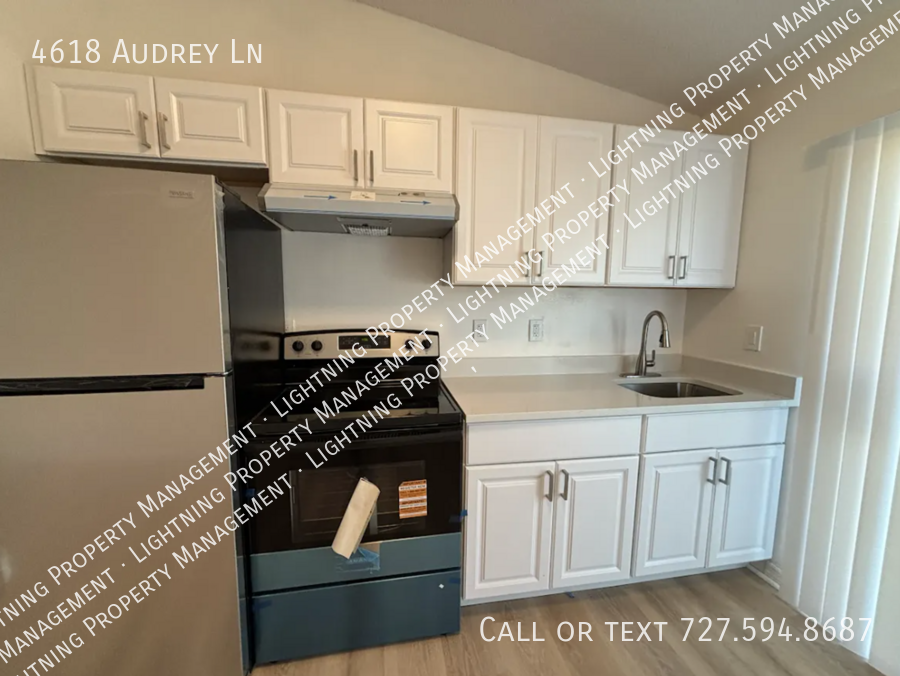 4618 Audrey Ln - Photo 4 of 8