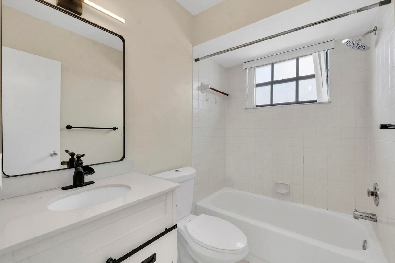 10723 Nw 10th St #TH - Photo 5 of 15