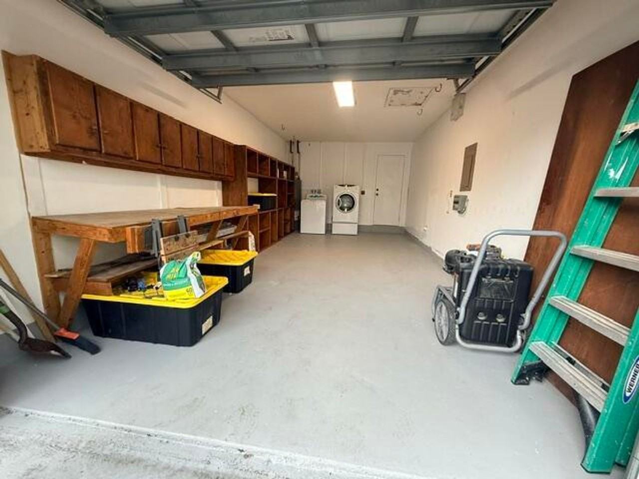 550 Sw Natura Ave #0 - Photo 3 of 20
