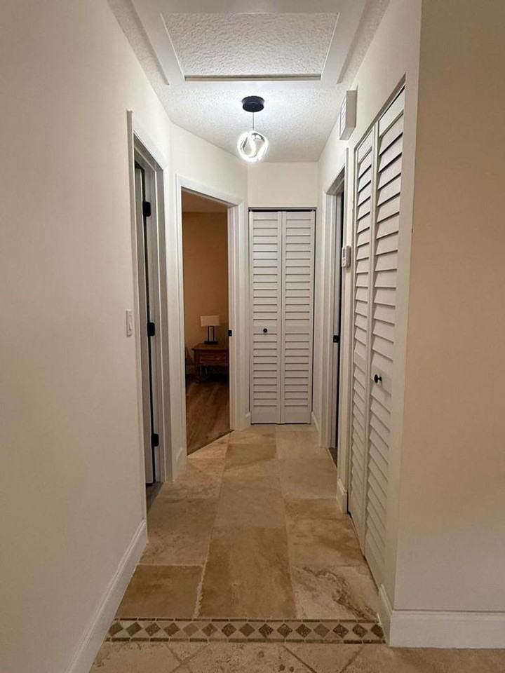 550 Sw Natura Ave #0 - Photo 7 of 20