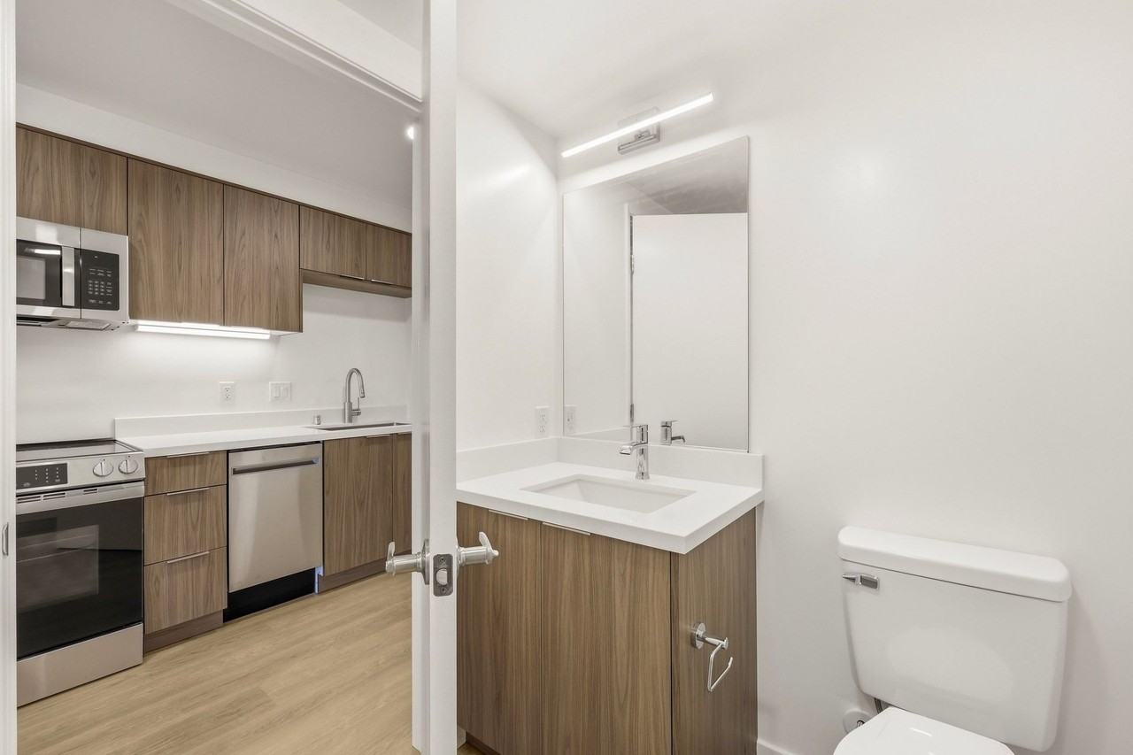 Goldilocks Apartments - Photo 2 of 26