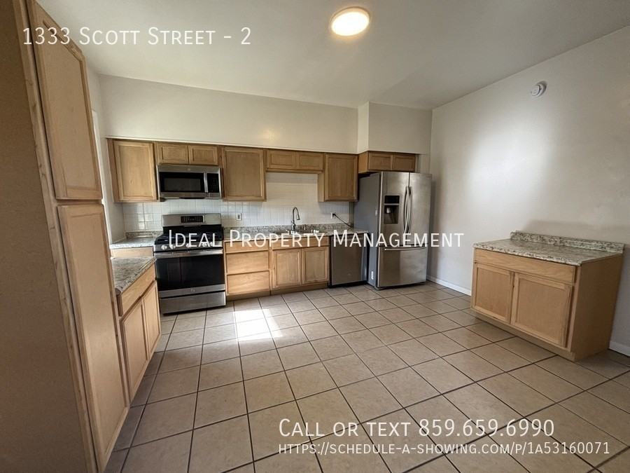 1333 Scott St #2 - Photo 2 of 9