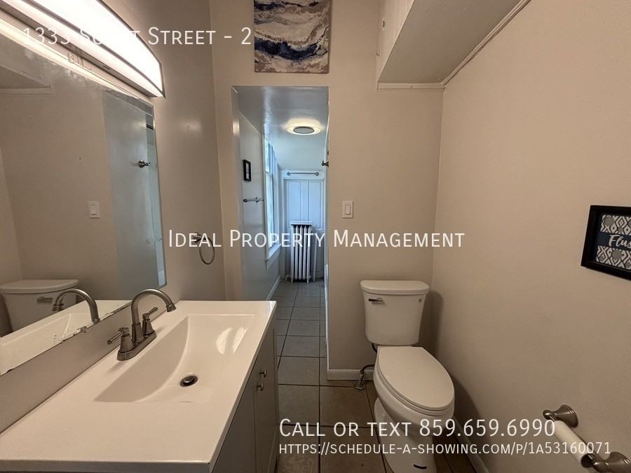 1333 Scott St #2 - Photo 7 of 9