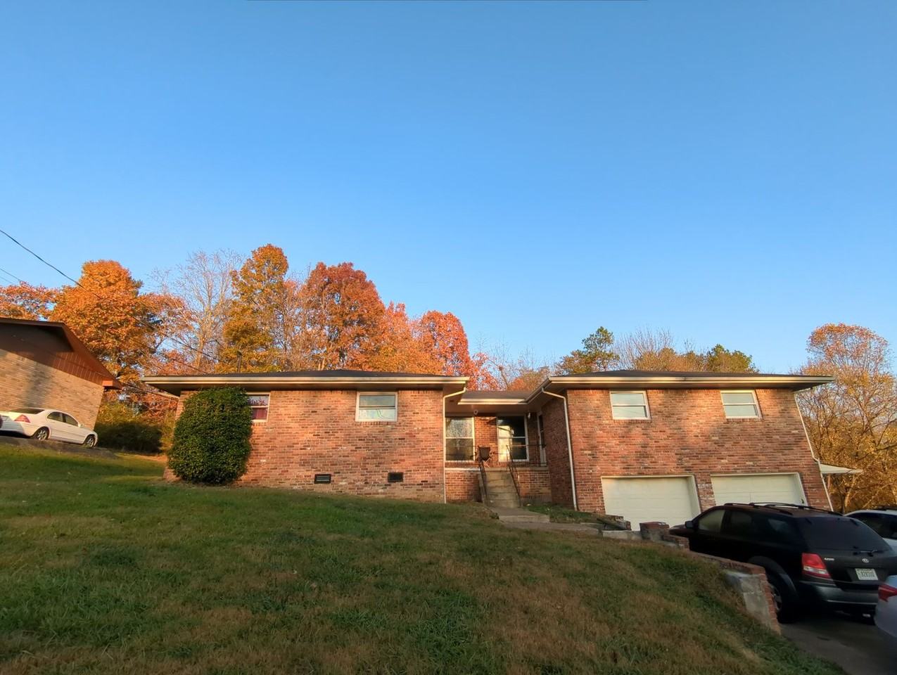 4669 Cary Ln - Photo 3 of 17