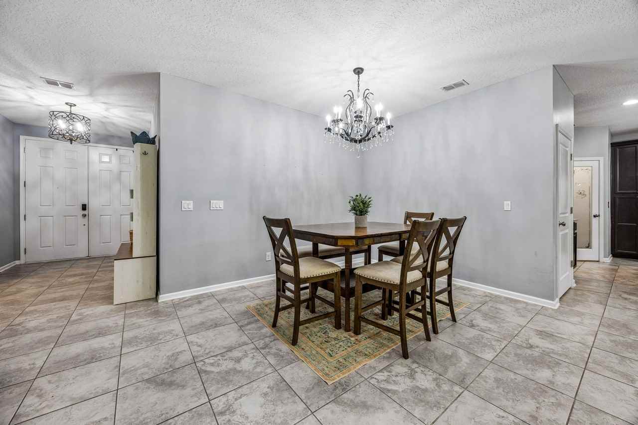 79425 Plummers Creek Dr #1 - Photo 4 of 20
