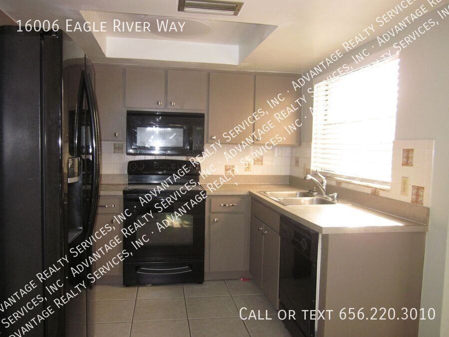 16006 Eagle River Way - Photo 3 of 16