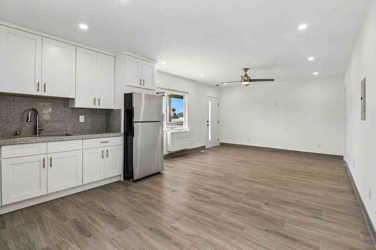 445 Garrison St #31 - Photo 4 of 35