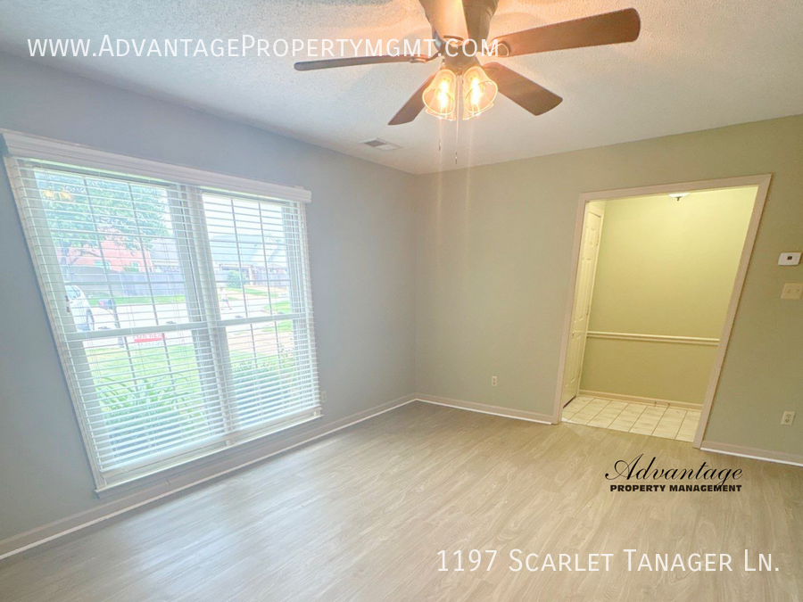 1197 Scarlet Tanager Ln - Photo 3 of 24