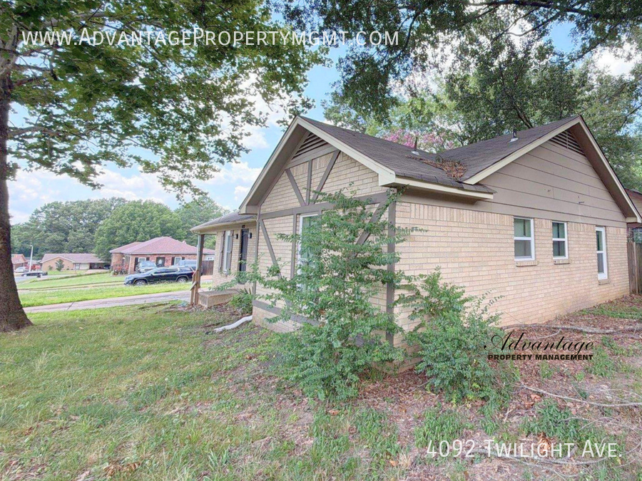 4092 Twilight Ave - Photo 3 of 24