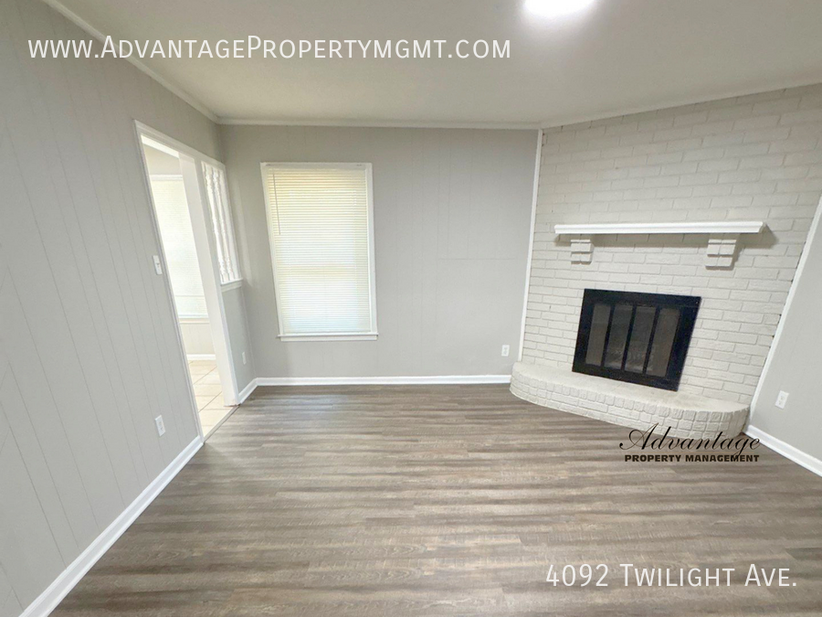 4092 Twilight Ave - Photo 4 of 24