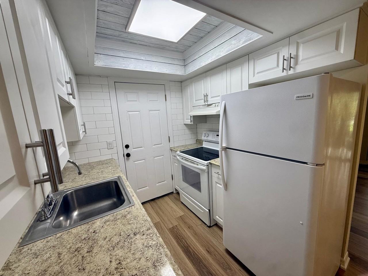 616 S Betty Ln #616-2 - Photo 5 of 10