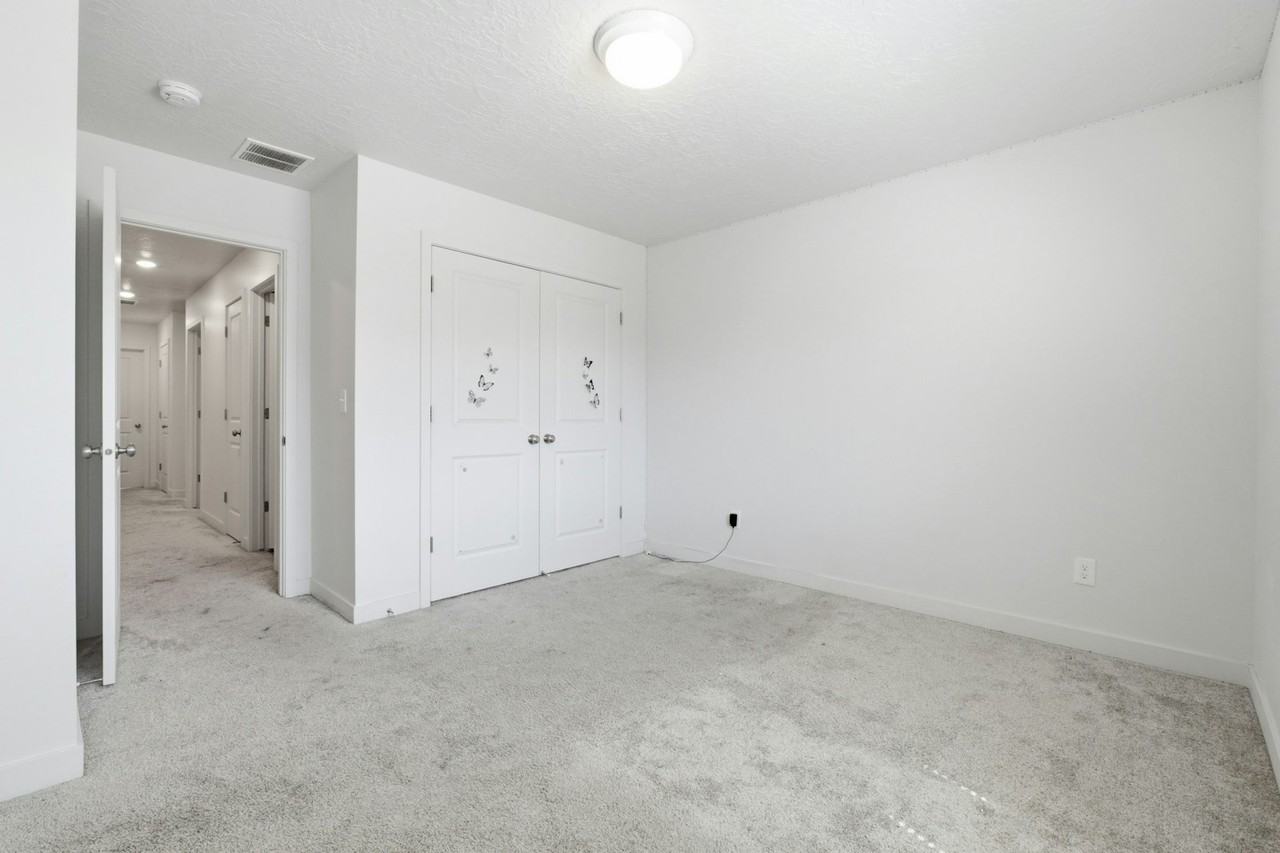 7403 South Olivine River Lane, Unit A - Photo 3 of 11