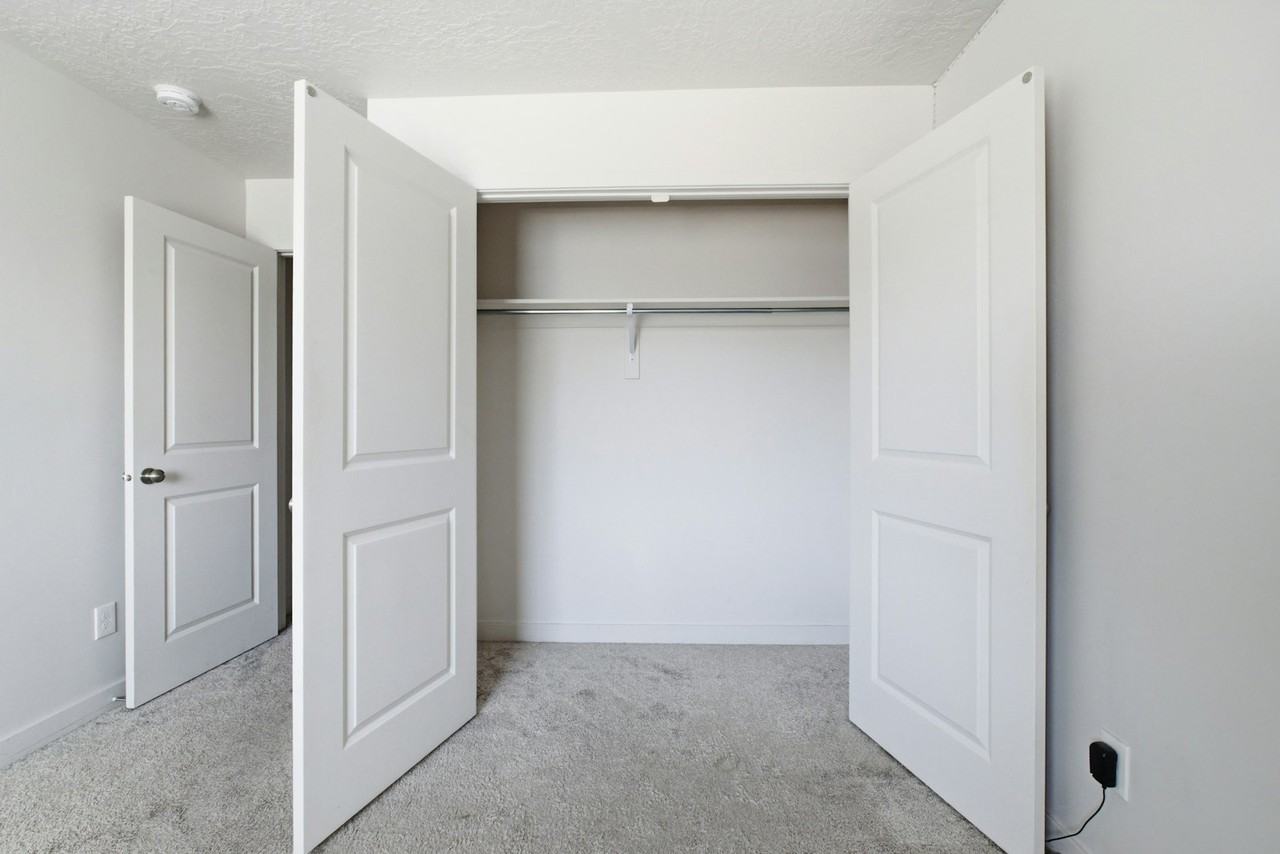 7403 South Olivine River Lane, Unit A - Photo 4 of 11