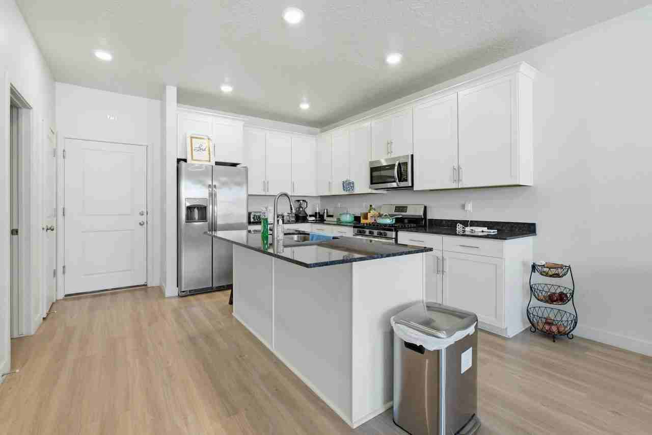 7403 South Olivine River Lane, Unit A - Photo 7 of 11