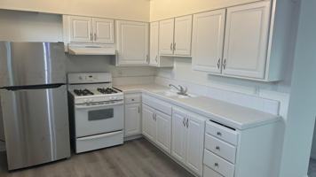featured image of 4885 Cole St