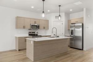 featured image of 4631 King Ave W