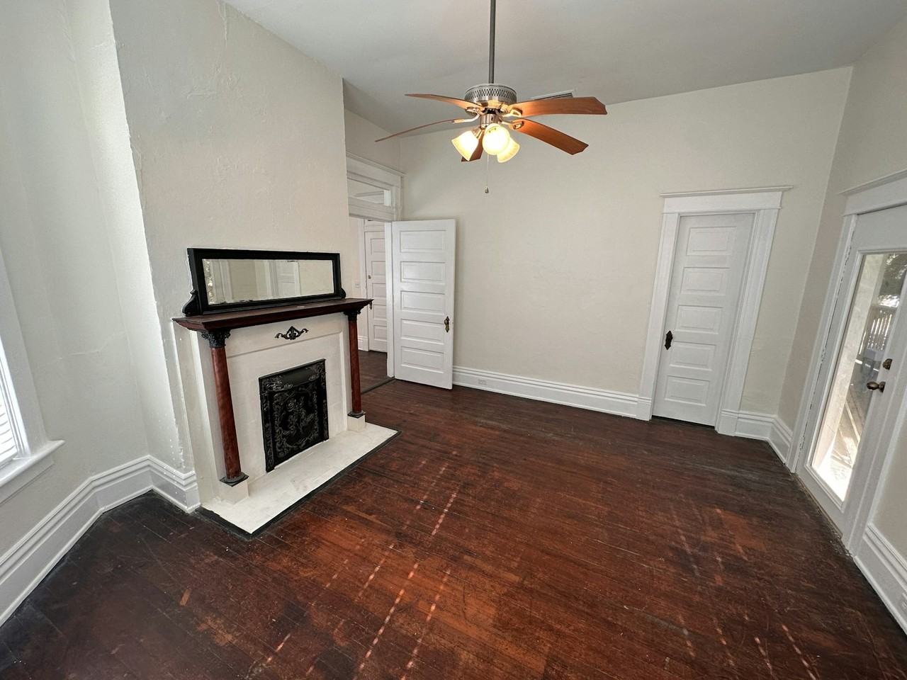 358 Michigan Avenue, Unit 3 - Photo 4 of 9