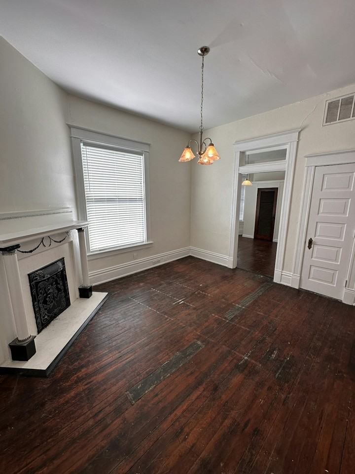 358 Michigan Avenue, Unit 3 - Photo 6 of 9