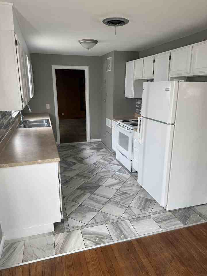 511 N Washington St #1 - Photo 3 of 10