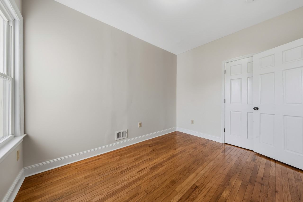 136-138 Elm Street - 1 FL #1FL - Photo 6 of 27