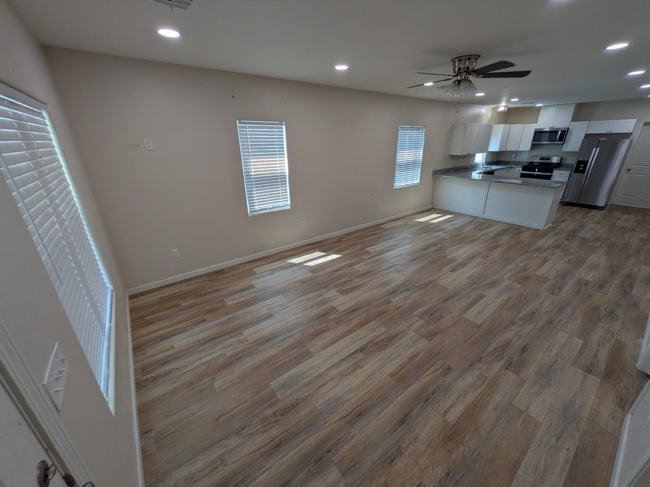 924 E Walnut St #1 - Photo 2 of 20