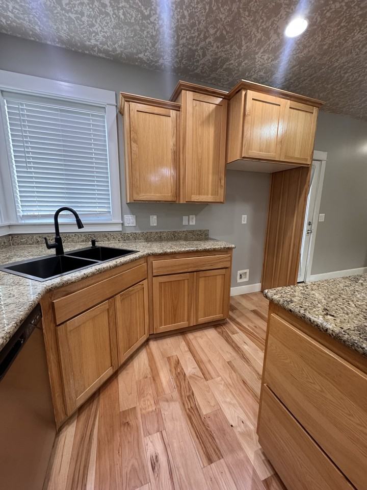 1604 Webb Lake Dr Ne #1 - Photo 3 of 35