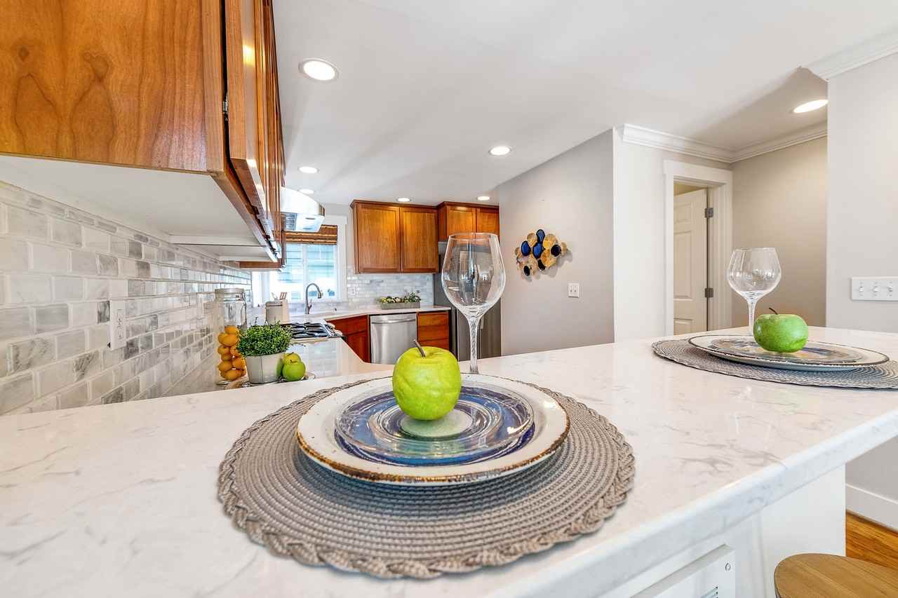 1022 Taylor Ave N #1 - Photo 2 of 22
