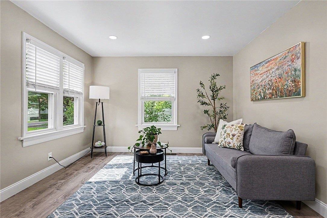 274 Newton Road - Photo 5 of 24