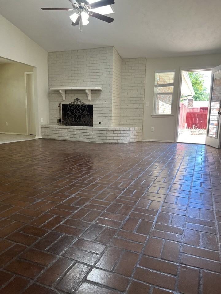 2401 Westridge Drive - Photo 4 of 9