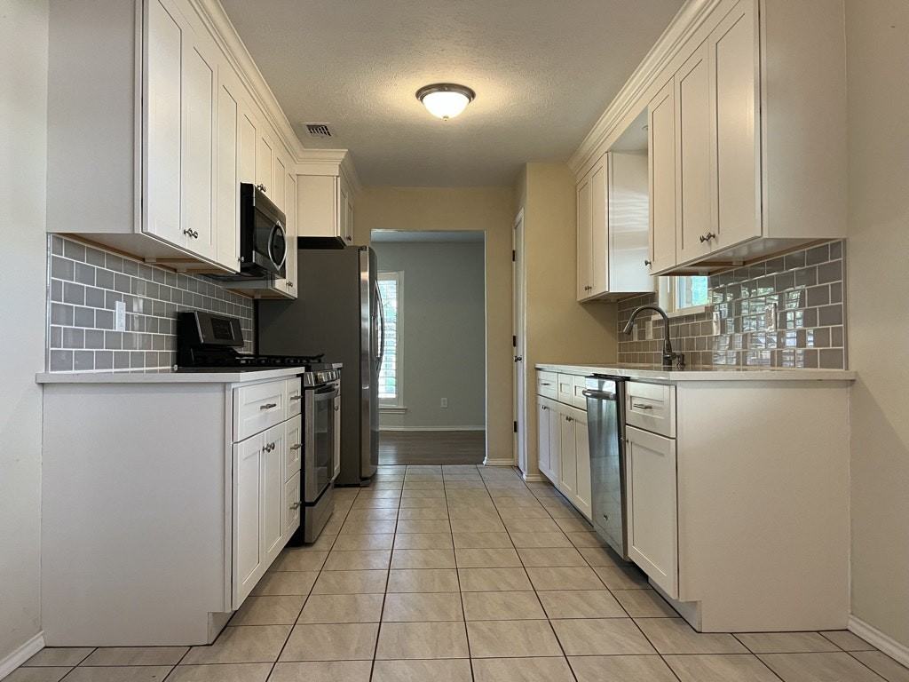 2401 Westridge Drive - Photo 5 of 9