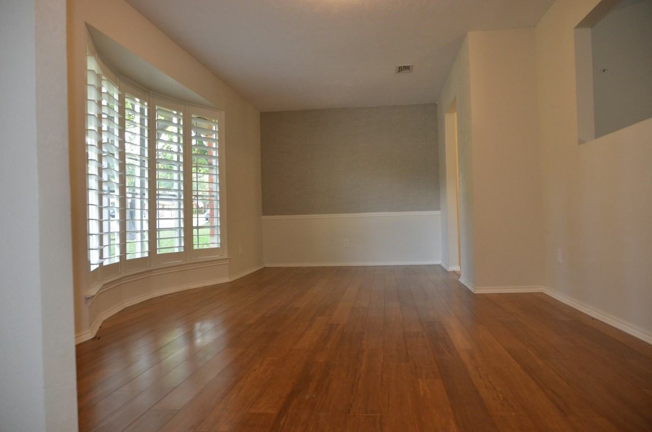 2401 Westridge Drive - Photo 6 of 9