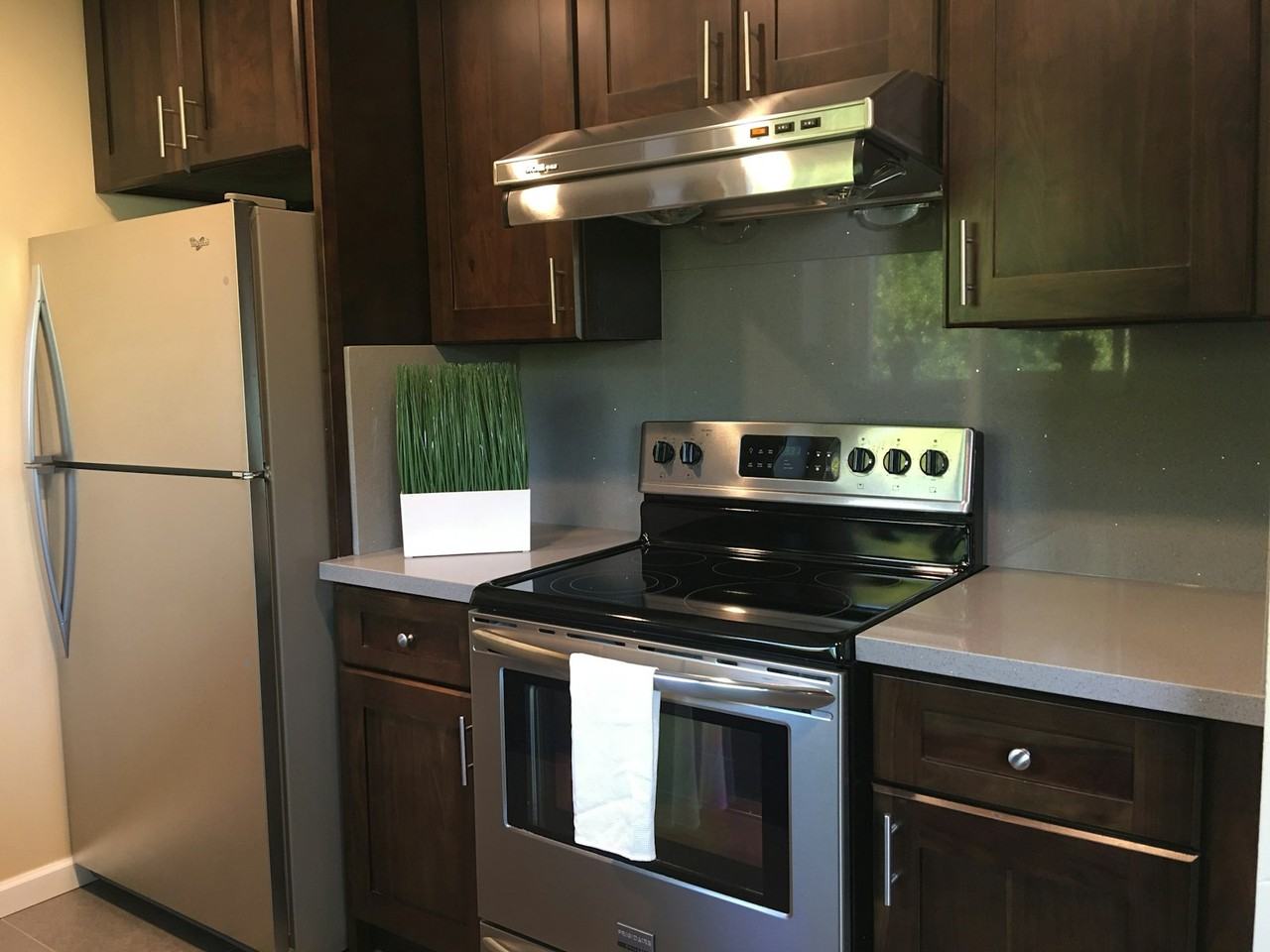 1229 West McKinley Avenue, Unit 4 - Photo 4 of 26