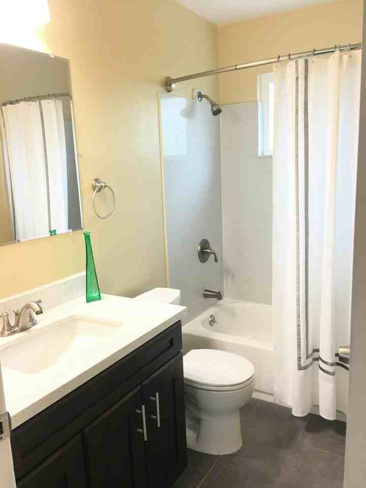 1229 West McKinley Avenue, Unit 4 - Photo 7 of 26