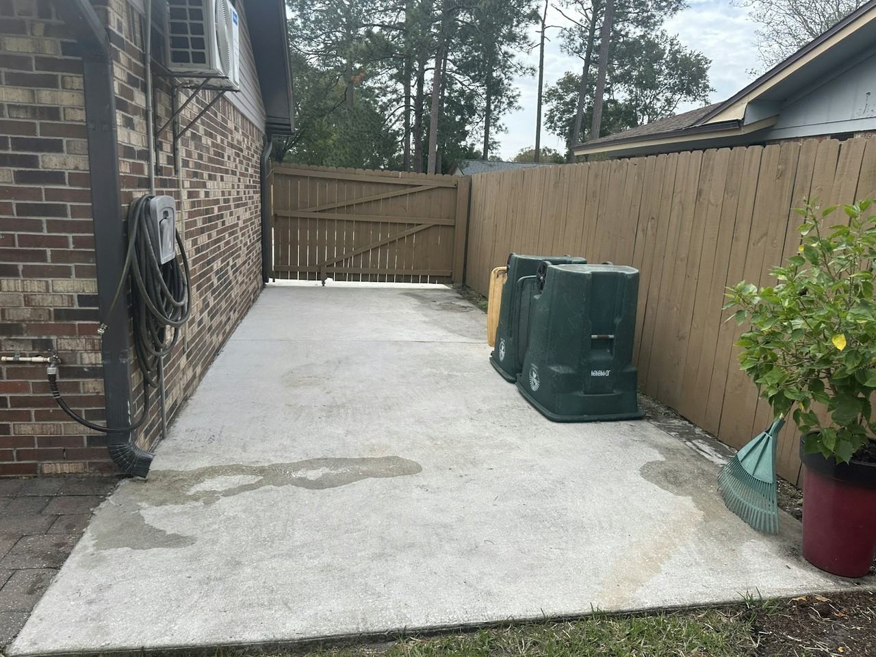 4123 Lazy Hollow Ln N - Photo 2 of 26
