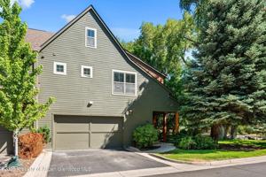 featured image of 711 Evans Ct