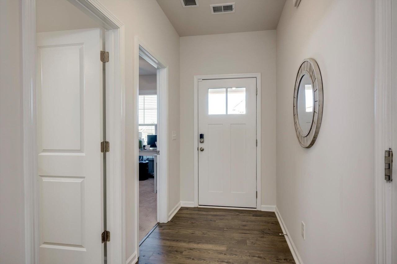 6170 High Top Ln - Photo 4 of 38