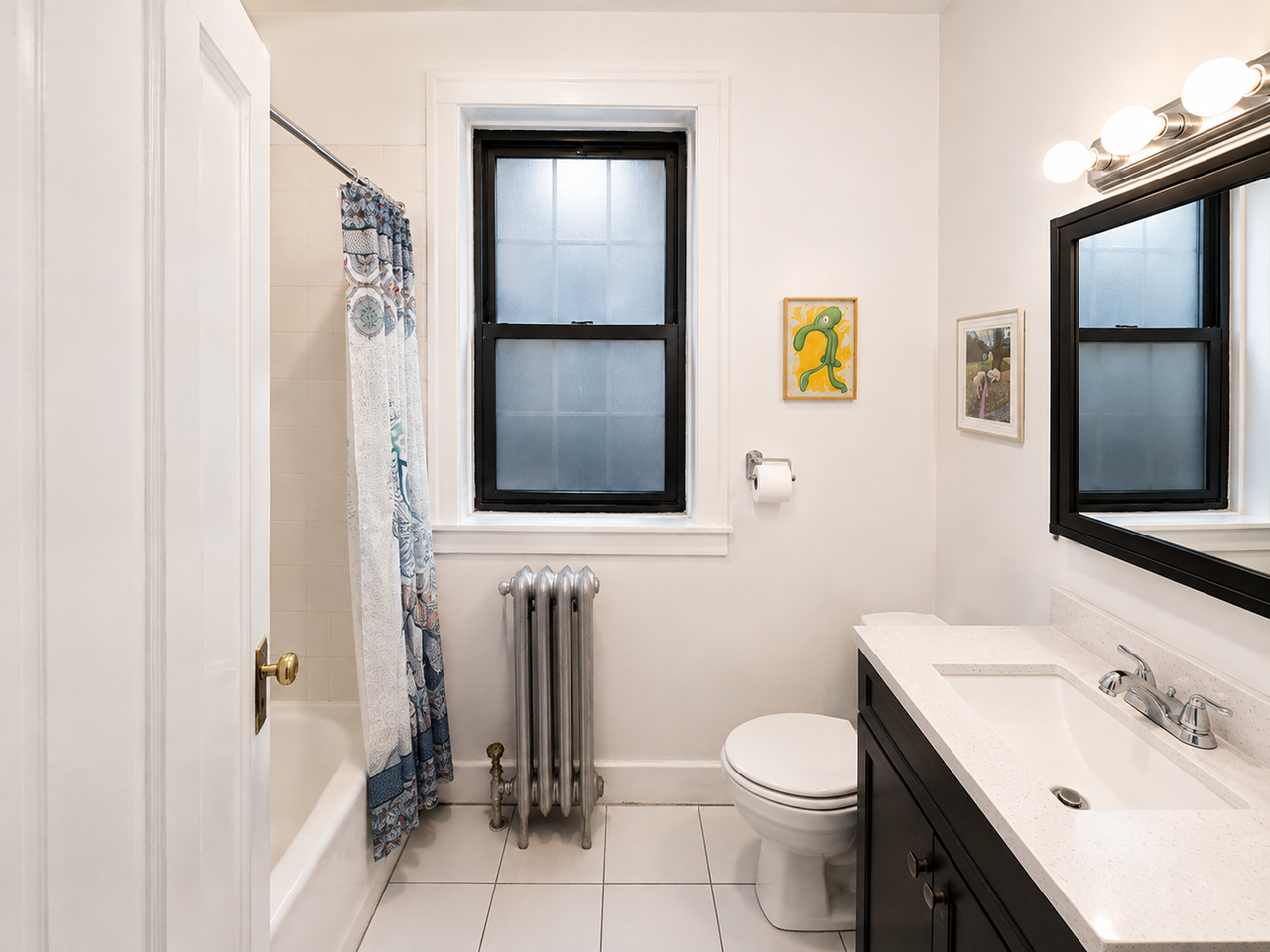 2332 W Addison St #J2 - Photo 6 of 7