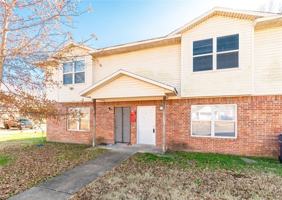 featured image of 210 Meadow Ct