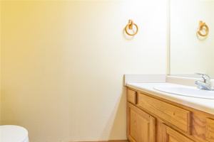 featured image of 210 Meadow Ct