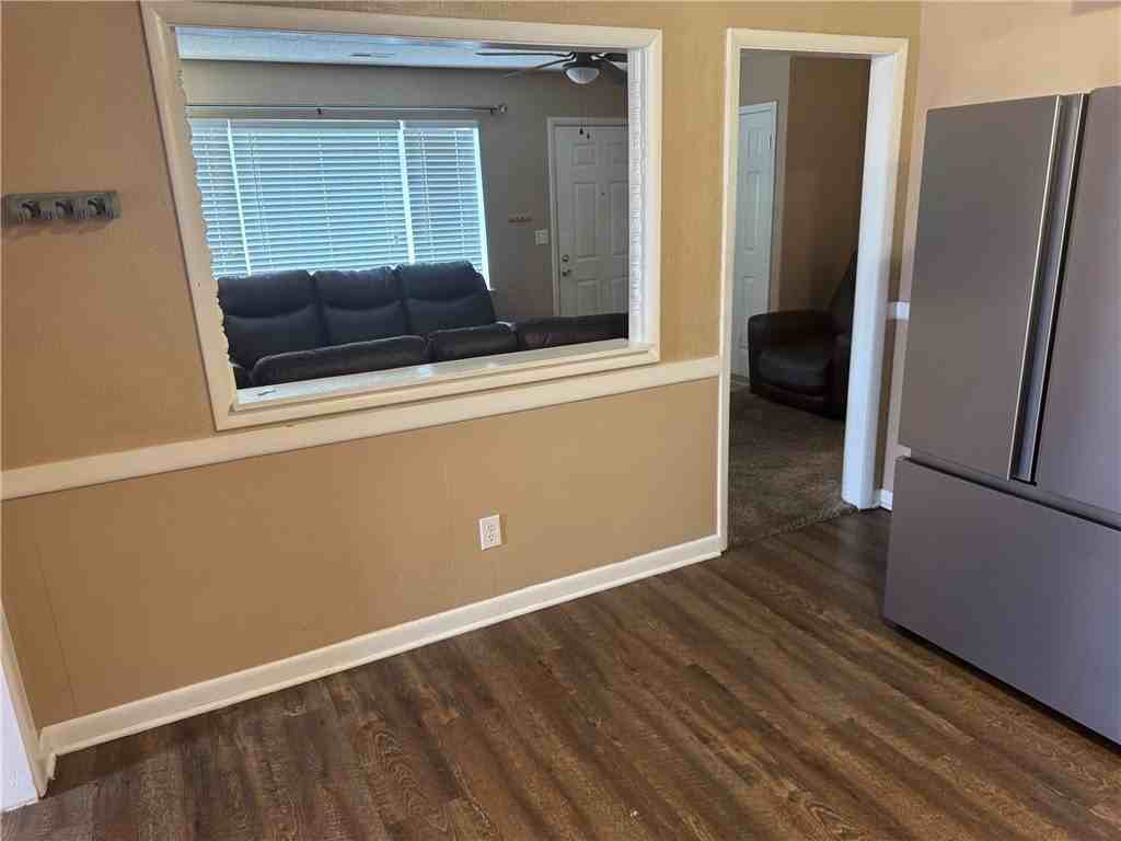708 N 12th Pl - Photo 6 of 16