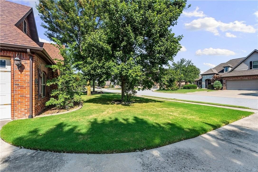 4602 W Warbal Trl - Photo 3 of 42