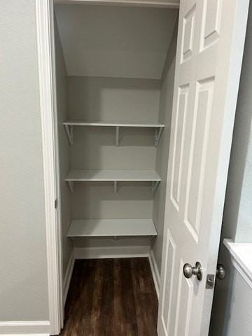 409 W Maple Ave #B - Photo 5 of 22