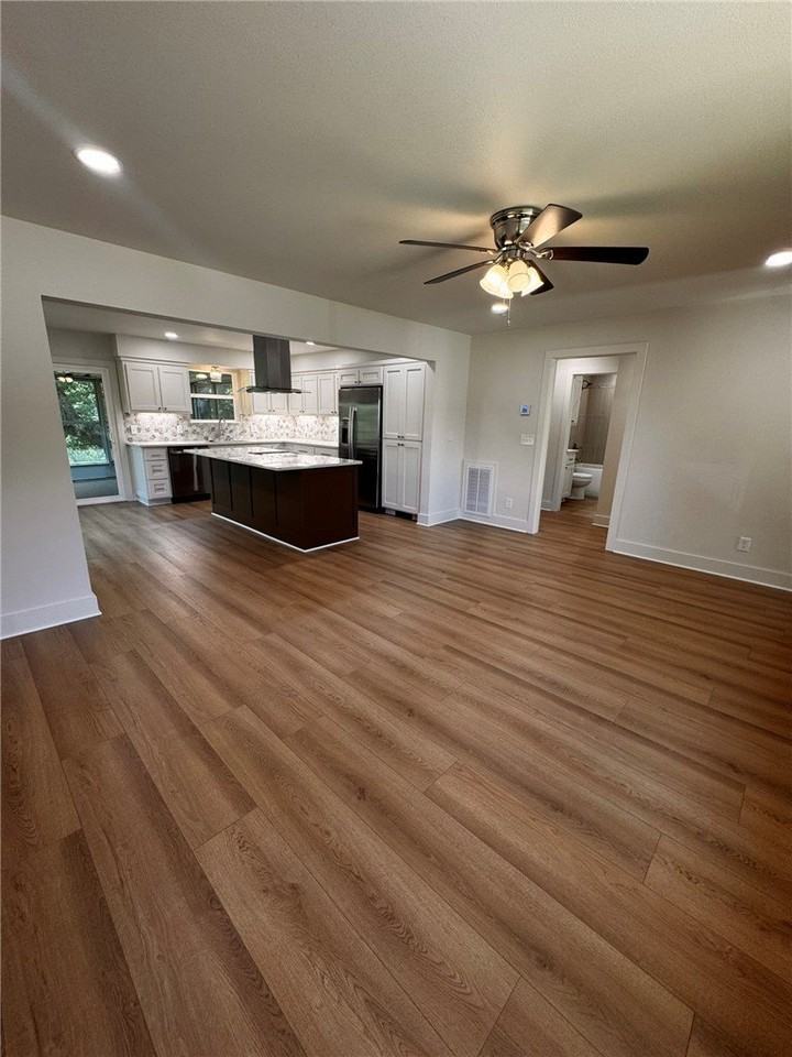 14919 Dutchmans Dr - Photo 2 of 23