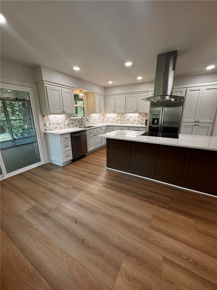 14919 Dutchmans Dr - Photo 4 of 23