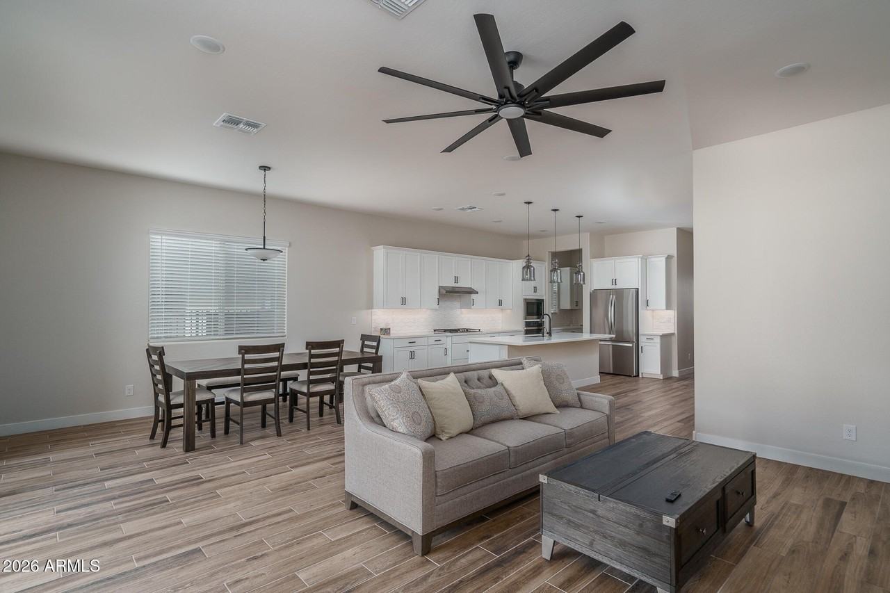 5888 N 206th Ln - Photo 6 of 35